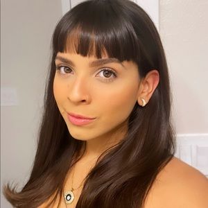 Meet your Posher, Leyshmalliam